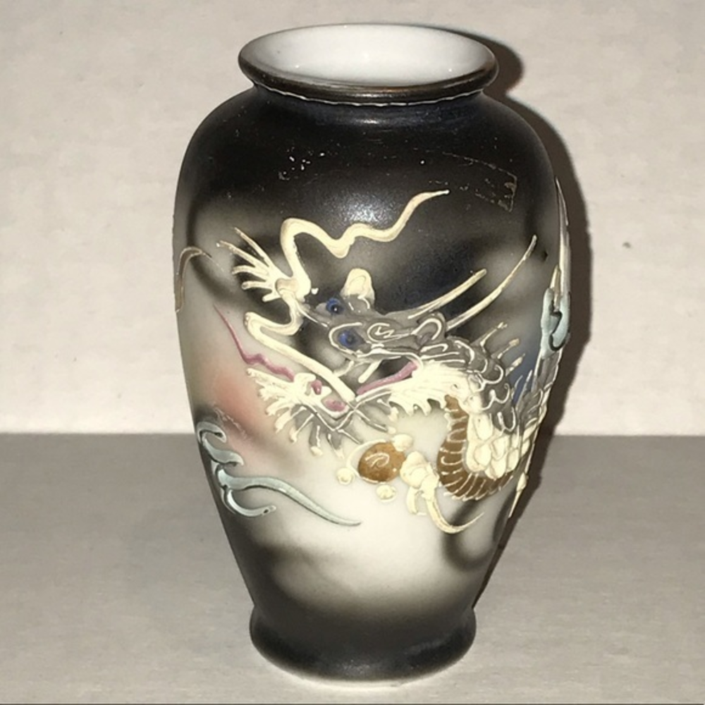 Small Vintage Black Dragon Vase